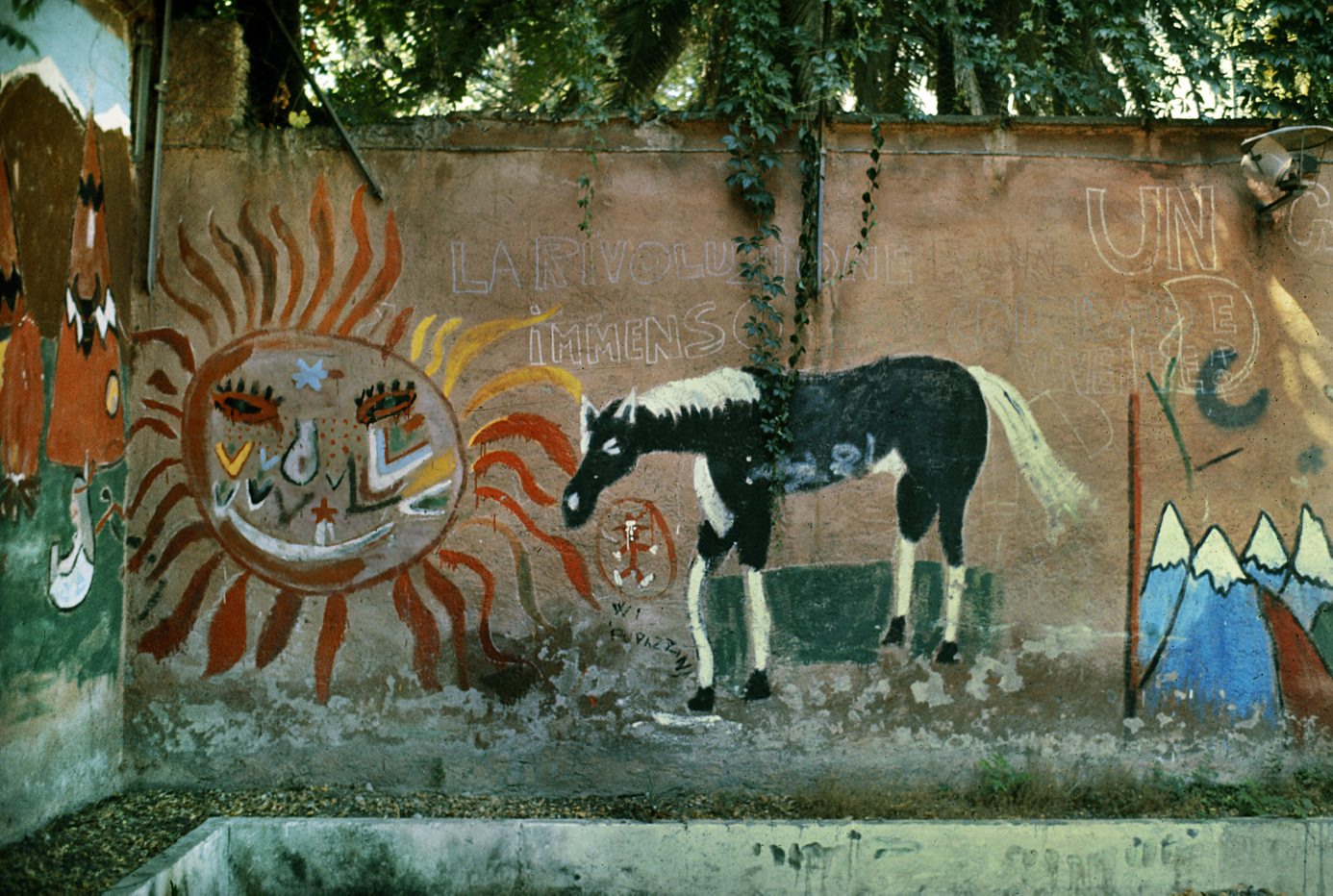 Murale con accampamento indiano