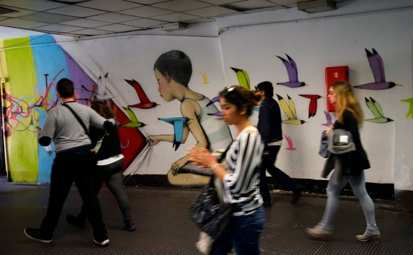 Metro Spagna. Murale di Seth