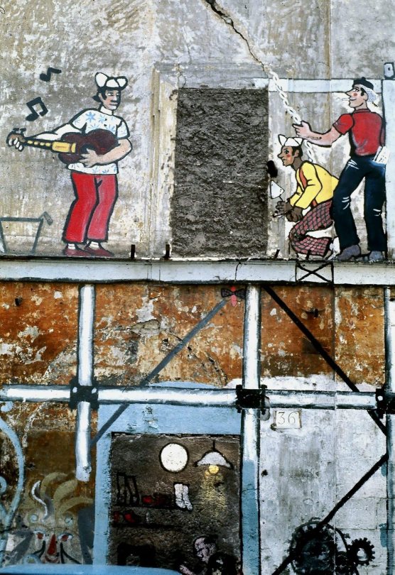 Murali a Tor di Nona