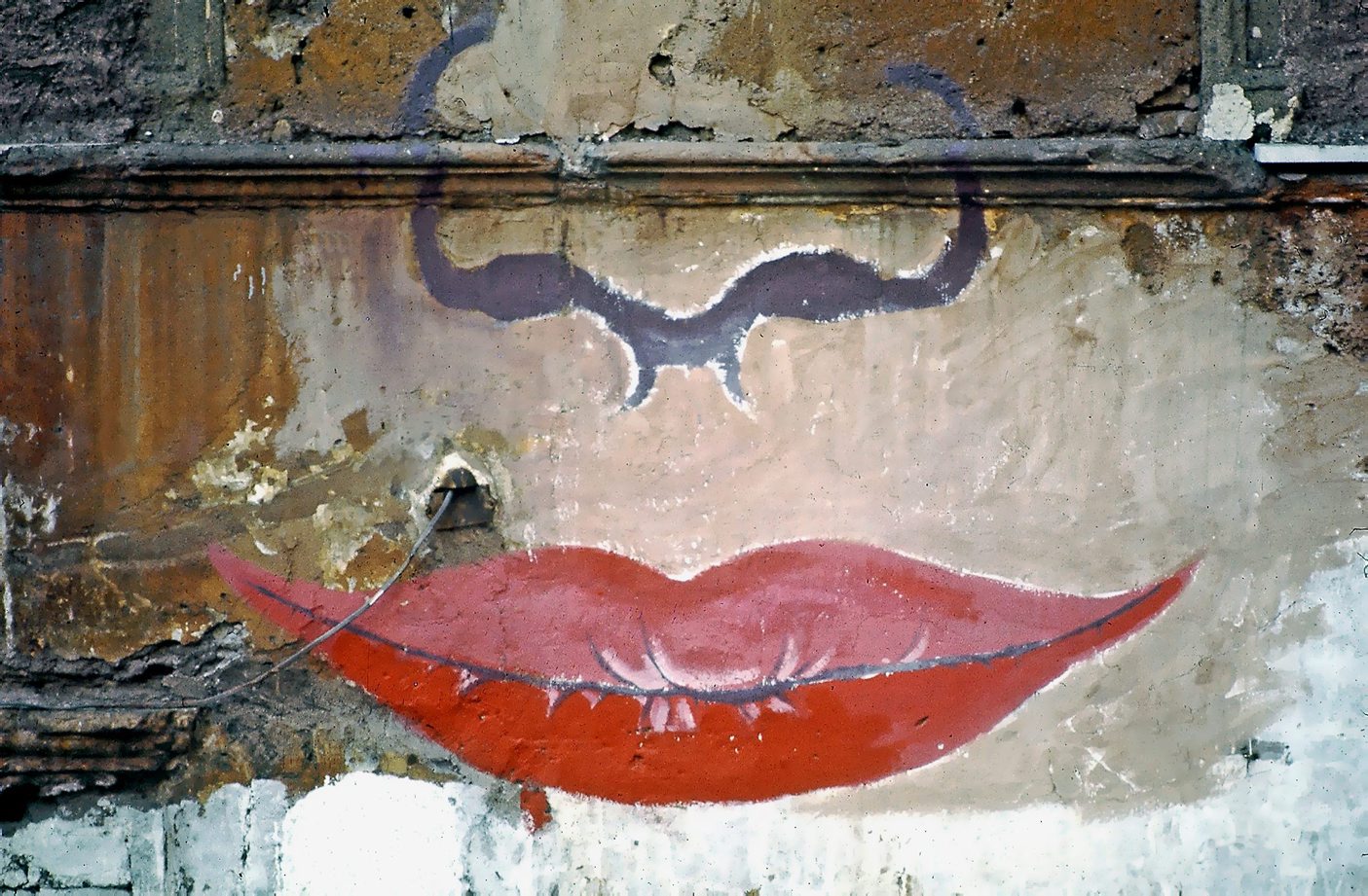 Murali a Tor di Nona