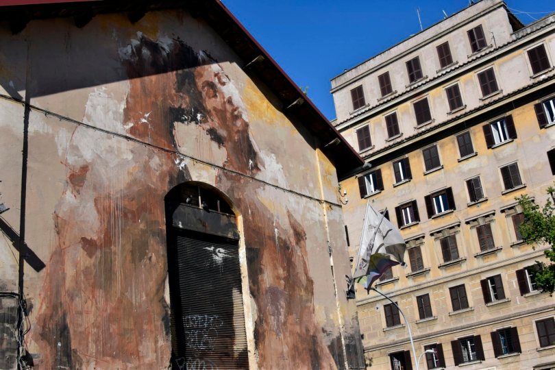 Circolo Mario Mieli, murali di Borondo